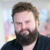 Niklas Olovzon